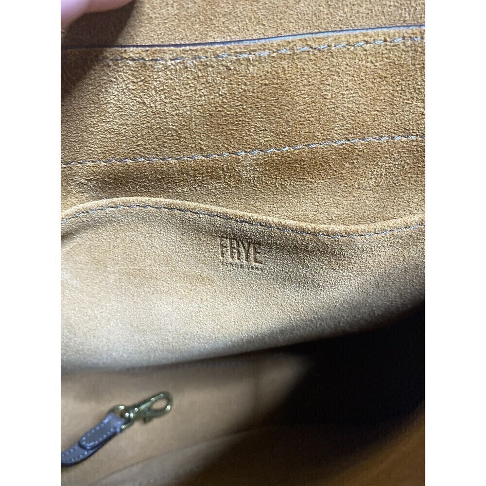 FRYE Ilana Green Gray Taupe Leather Saddle Crossbody Bag  Bohemian Casual Tassel - Picture 8 of 16